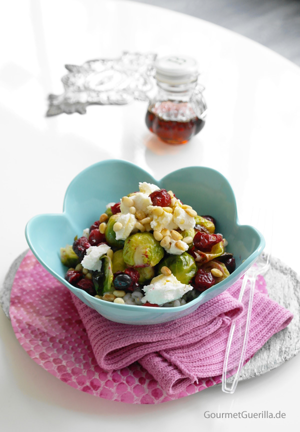 An international aroma bomb: warm salad with roasted Brussels sprouts, cranberries and barley. WOW!